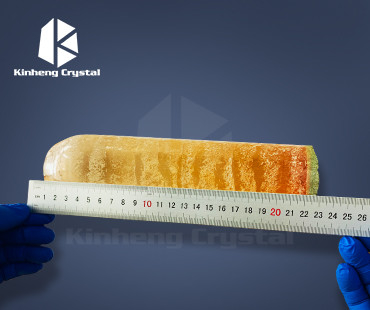 Lingote de cristal cintilador CWO único diâmetro 70 x 200 mm